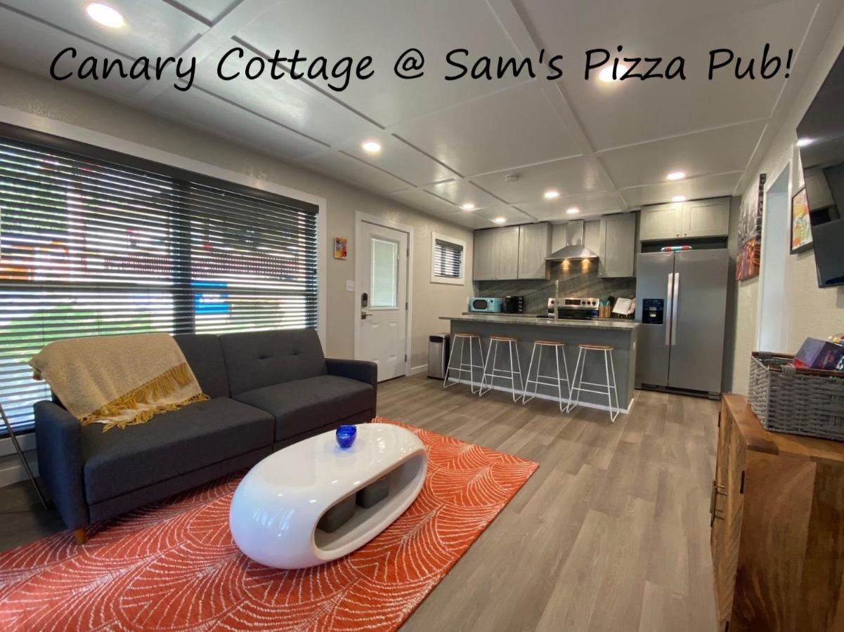 Canary Lake Cottage W/Hot Tub At Sam'S Pizza 핫스프링스 외부 사진